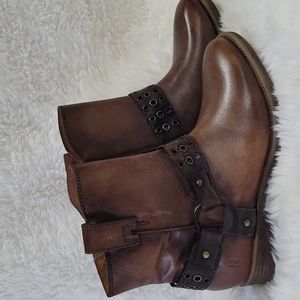 ROAN By Bed Stu Harness Booties 8.5